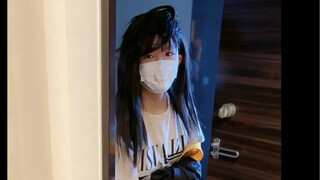 Qiqi Sang, the Melon-Picking Expert, Shares Her Melon-Eating Vlog