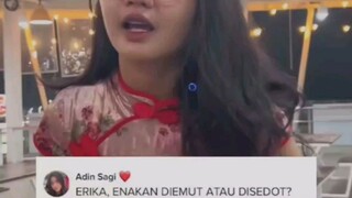 MISS ERIKA BERULAH ENAKAN DI SEDOT ATAU DI EMUT YA KIRA-KIRA❗❗❗💥