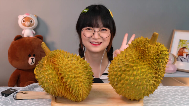 Durian Feast! Raw, roasted, frozen, stewed, four ways to enjoy durian.
