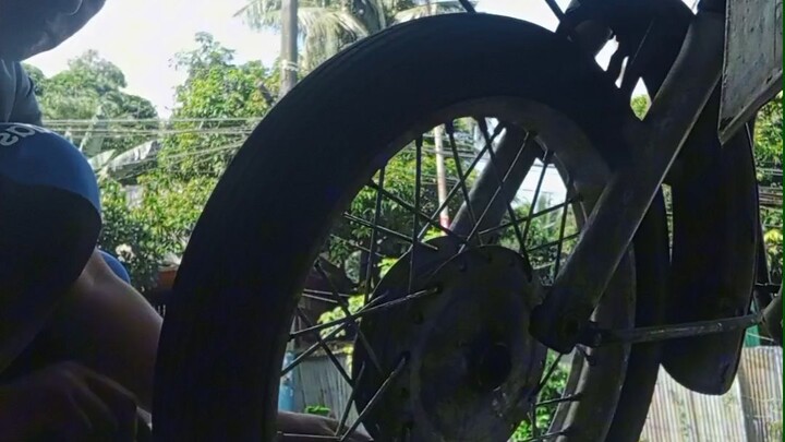 nag ayos muna ako Ng motor ko