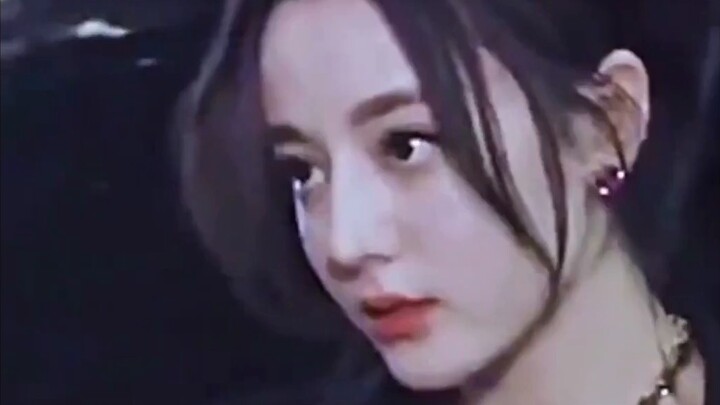 Who do you like between Yang Mi and Dilireba? High energy ahead, prepare to empty your blood tank an