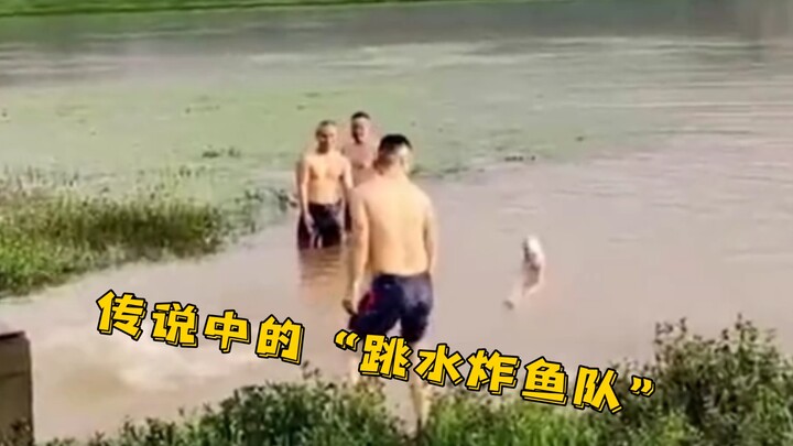 Đội "nhảy xuống nước đánh cá" trong truyền thuyết