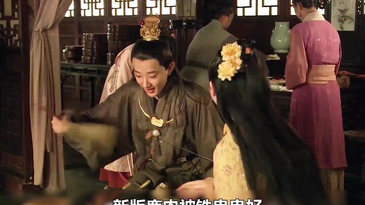 有谁注意到2版宝玉烤鹿肉：演技差距多大