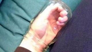 الطبيب: ماذا بحق الجحيم؟ كيف لك أن تكون هكذا؟ ما الذي يجري بحق السماء؟