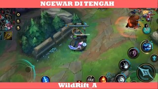 NGEWAR DI TENGAH TENGAH !