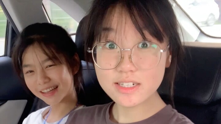 Behind-the-Scenes of “Bara Bara Little Witch” Filming