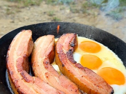 Meat, meat, meat! I want to eat meat!