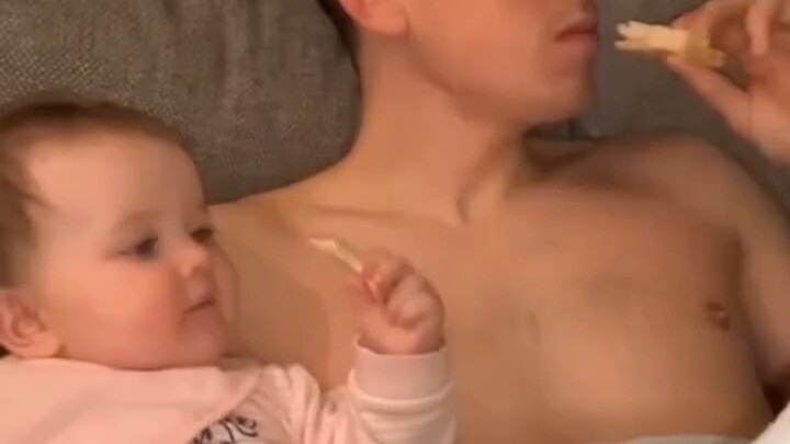 ดูแล้วก็รู้เลยว่าเป็นลูกแท้ๆ ไม่ต้องตรวจ DNA เลย!