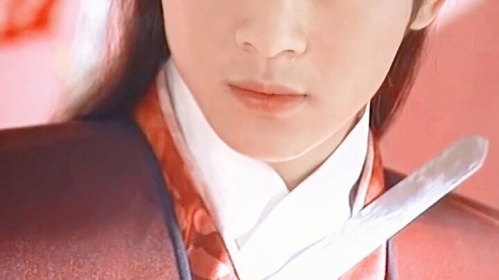 As a child, I couldn’t understand why the female lead didn’t love him—after all, he was as beautiful