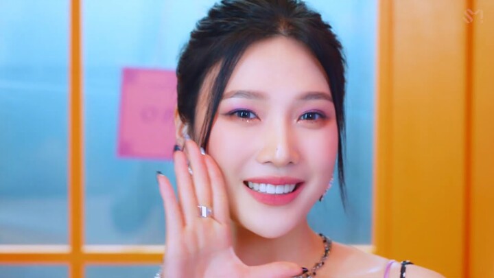 Red Velvet (레드벨벳) - Joy Queendom MV Cut ᴴᴰ