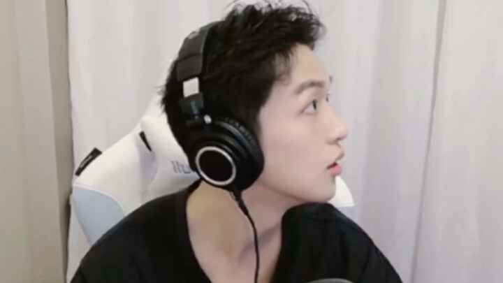 【หวงจื่อหงฟาน】เสี่ยวหวงถึงกับอึ้ง เสี่ยวหวงพูดไม่ออก