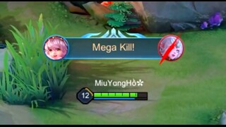 ALICE SAID : Viêc gì cũng đến tay