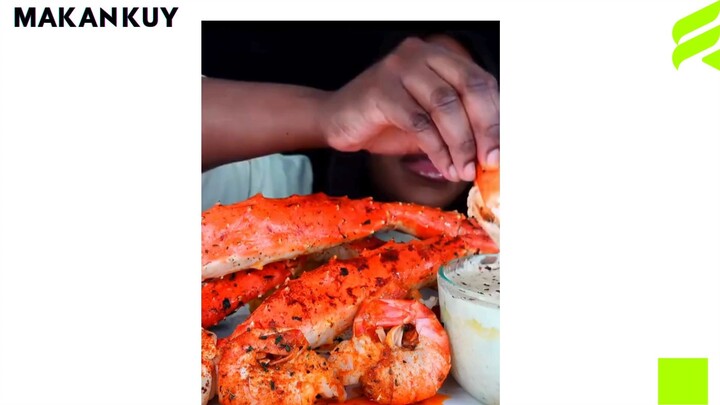 King Crab Seafood Boil Mukbang