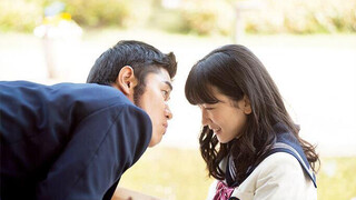 “Hóa ra việc thích một ai đó thực sự khiến bạn cảm thấy thấp kém.”