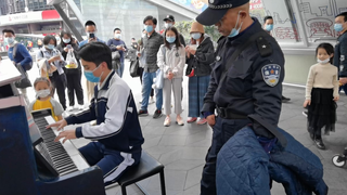 【Piano in the Street】Ultraman OP《Miracle Reappearance》