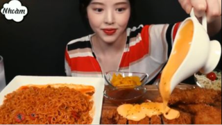 Mì Shin xào và thịt heo chiên xù phô mai phần 2 #mukbang