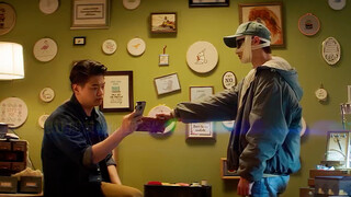 绝世帅哥也会有烦恼，因为看到他脸的人都会原地去世  #快看海外片