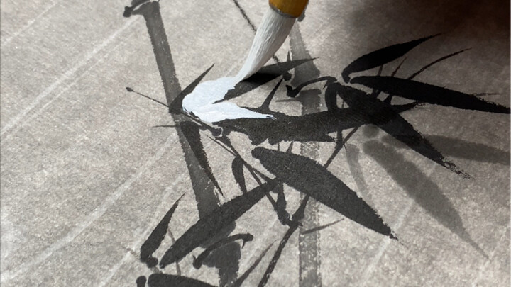 هل رسم "خيزران الثلج" بالرسم الصيني جميل جدًا هكذا؟ #تعلم الرسم الصيني مع المعلمة داندان #دروس الرسم