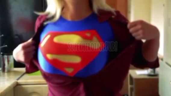 Superheroine Supergirl Vs SuperVillains