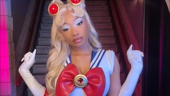 【马冬梅】Megan Thee Stallion 以美少女战士水冰月造型宣传新单曲「Mamushi」