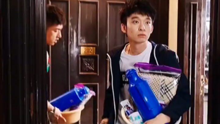 What It’s Like to Have a Rich Roommate