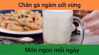 Chân gà ngâm sốt vừng