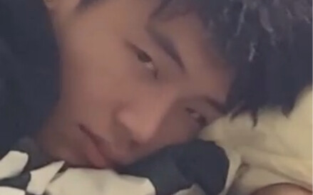 单身久了，看室友也是眉清目秀