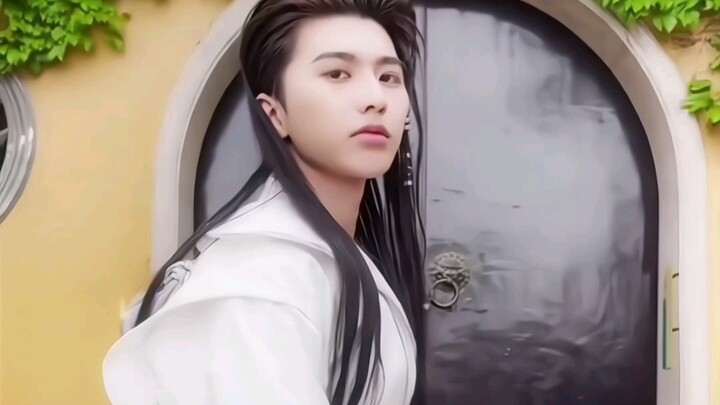 بعد مرور 2500 عام، أخيرًا التقيت مرة أخرى بالفارس الشاب