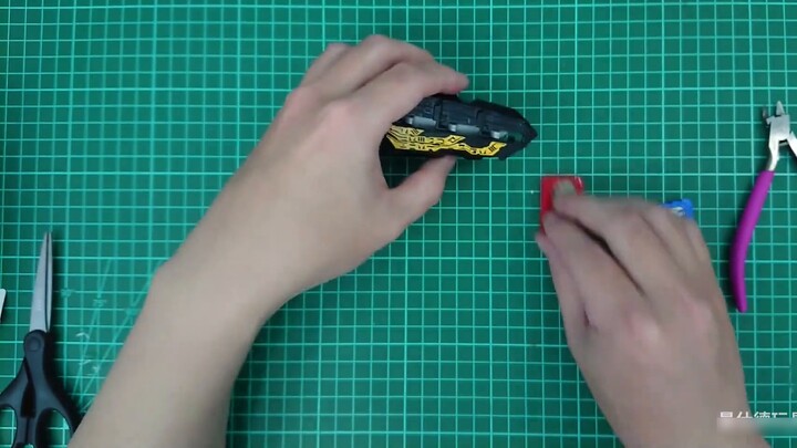 【Kamen Rider Saber】 Mini Sword Drawing Flame Sword Water Sword Driver Box Play Unboxing