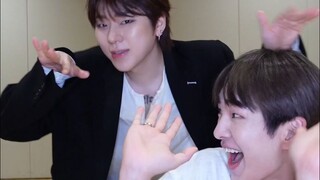 Zico x Wenliu cha tự kỷ ra ngoài, toàn nhờ vào mối quan hệ của thầy Trương. HYBE có thu phí đỗ xe kh