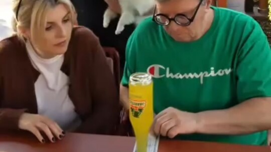 Beauty bets with the physics teacher and falls victim to a trick.