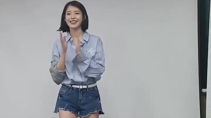 ขาเรียวยาวของ IU