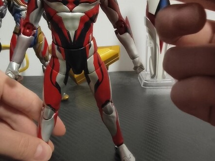 มาดูโมเดลอุลตร้าแมนในประเทศกันดีกว่า