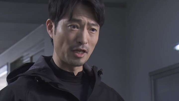 Seperti yang saya katakan, dunia adalah Kamen Rider raksasa (perhatikan beberapa hubungan fantasi)