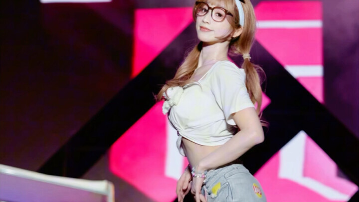 Step aside!! Miss Volibear is about to unleash her ultimate!!!