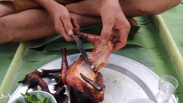 Gà Nướng Gác Chum ( Gà Nướng Lu ) - Nhịp Sống Miền Núi