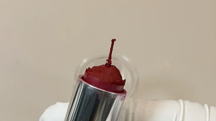 Lipstik? Keren sekali!
