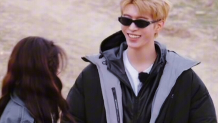 Bạch Lộc x Phạm Sân Sân | Lộc Sân chỉ là đi rất gần thôi nhỉ～