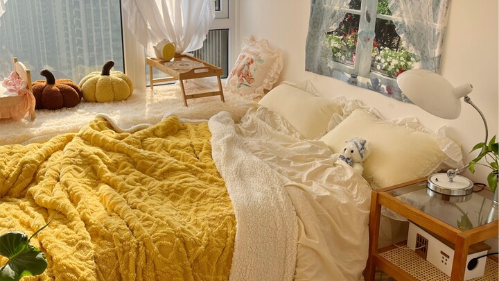 أثاث بيتي متعاون جدًا، ساعدني في تجهيز الغرفة الثانوية.