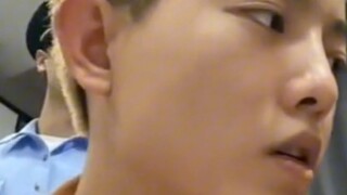 Tôi cá là dao của bạn không nhanh bằng của tôi