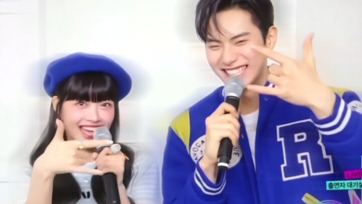 [Naive Sibling Duo | Hong Eunchae × Lee Chaemin] “Wait, I’m 6 years older than you!”