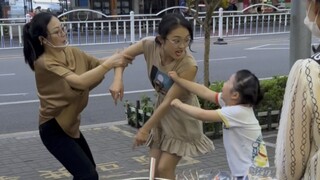 Lùi lại, lùi lại, thể hiện bản chất thật sự của mình~