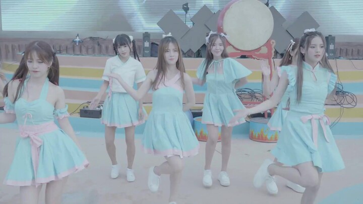 Yang Chaoyue in CH2 era, Zhengzhou – New Dimension Youth: The energetic dance is truly so beautiful 