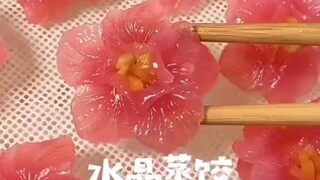 I can't bear to eat these steamed dumplings.