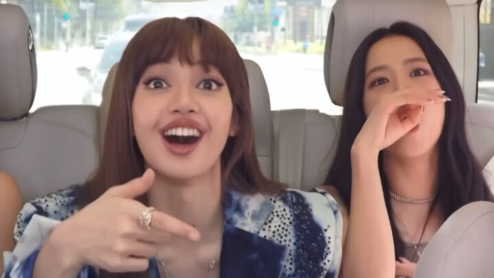 Không thể nào còn ai chưa nghe Lisa hát No Scrubs! Phong thái bừng bừng! Quả xứng đáng với việc Jame