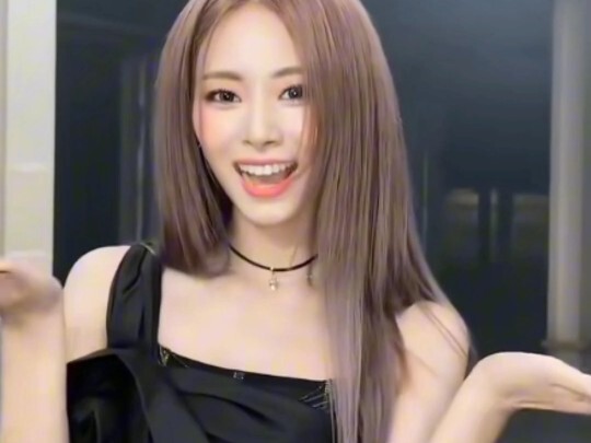 Sorry, our Tzuyu's solo, our Tzuyu, interrupted first.