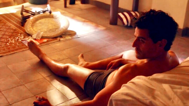 Ông bố nam Oscar Isaac: Muốn gọi tôi là Daddy, còn muốn tôi cho bú nữa!!