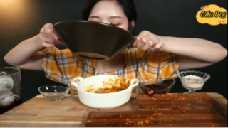 Udon kim chi, tôm chiên, thịt heo chiên xù phần cuối #mukbang