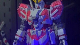 [Quick review of the model] If you combine the Bull Gundam and the Unicorn, you can get a Salmon Sus