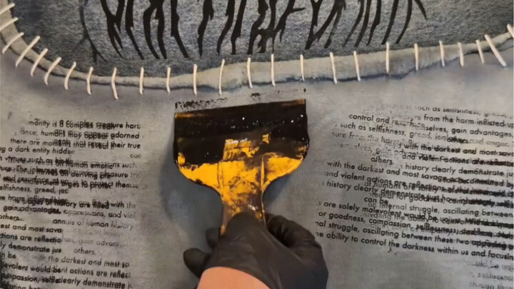 This way, you won't have to worry about wearing the same outfit as others🎨Punkand